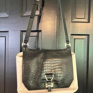 Nine West Roxanne genuine leather crossbody shoulder bag black white embossed